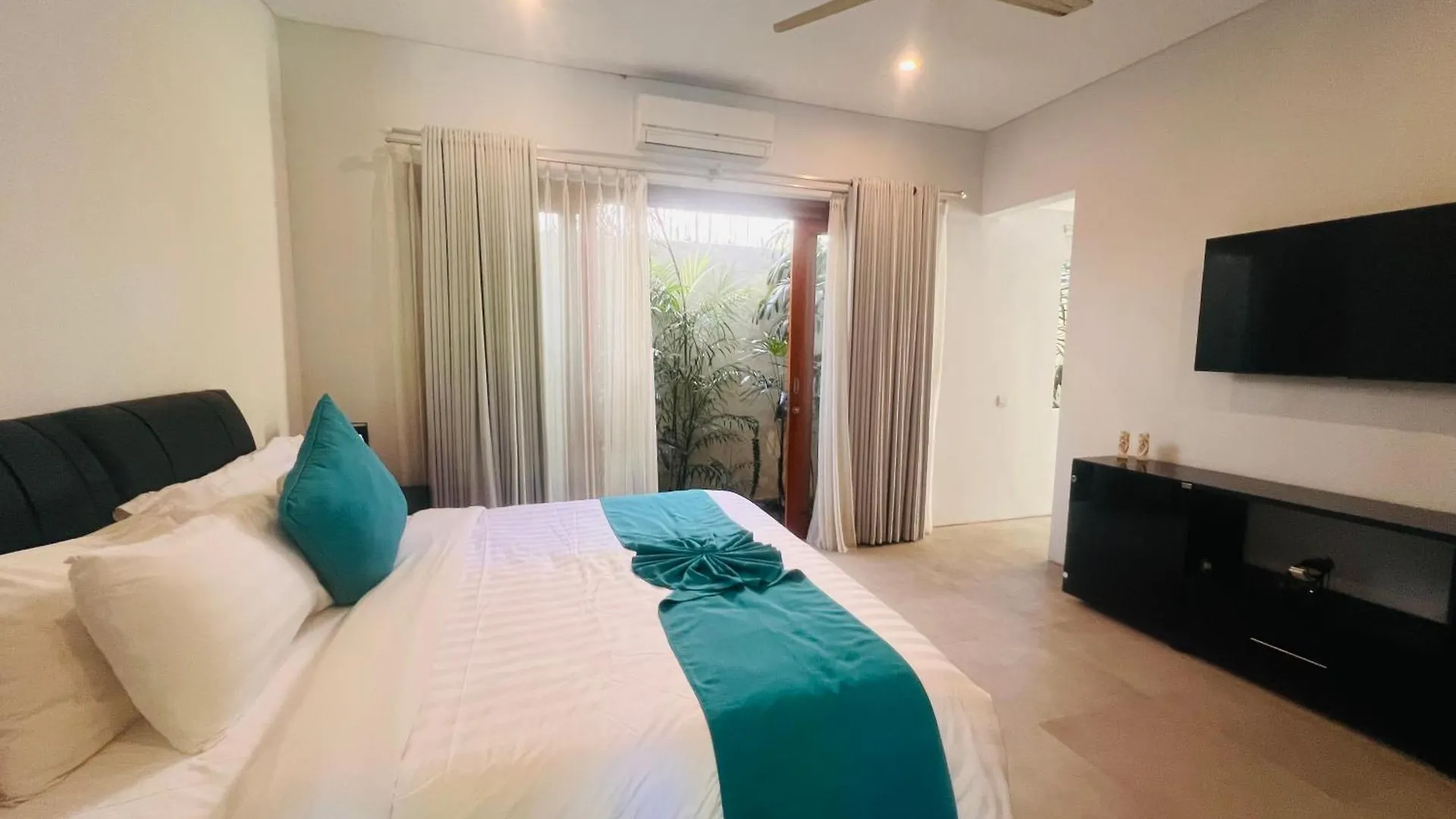 Villa Pacha Seminyak By Best Deals Asia Hospitality